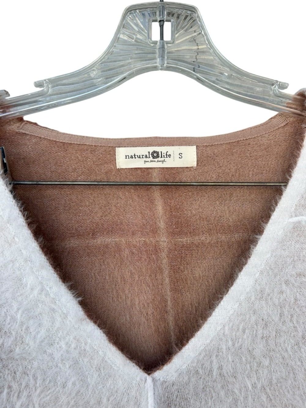 NATURAL LIFE Fuzzy V-Neck Sweater - Size Small - White & Beige - Picture 5 of 10